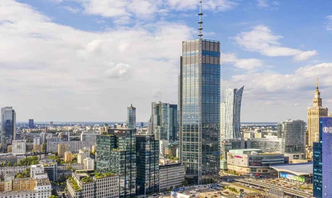 Ile pięter ma najwyższy budynek w Warszawie? Zaskakujące fakty o Varso Tower