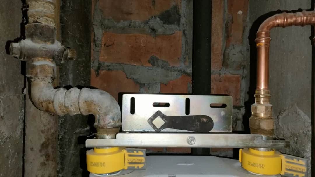 Gdzie licznik gazu w bloku? Znajdź go szybko i uniknij problemów